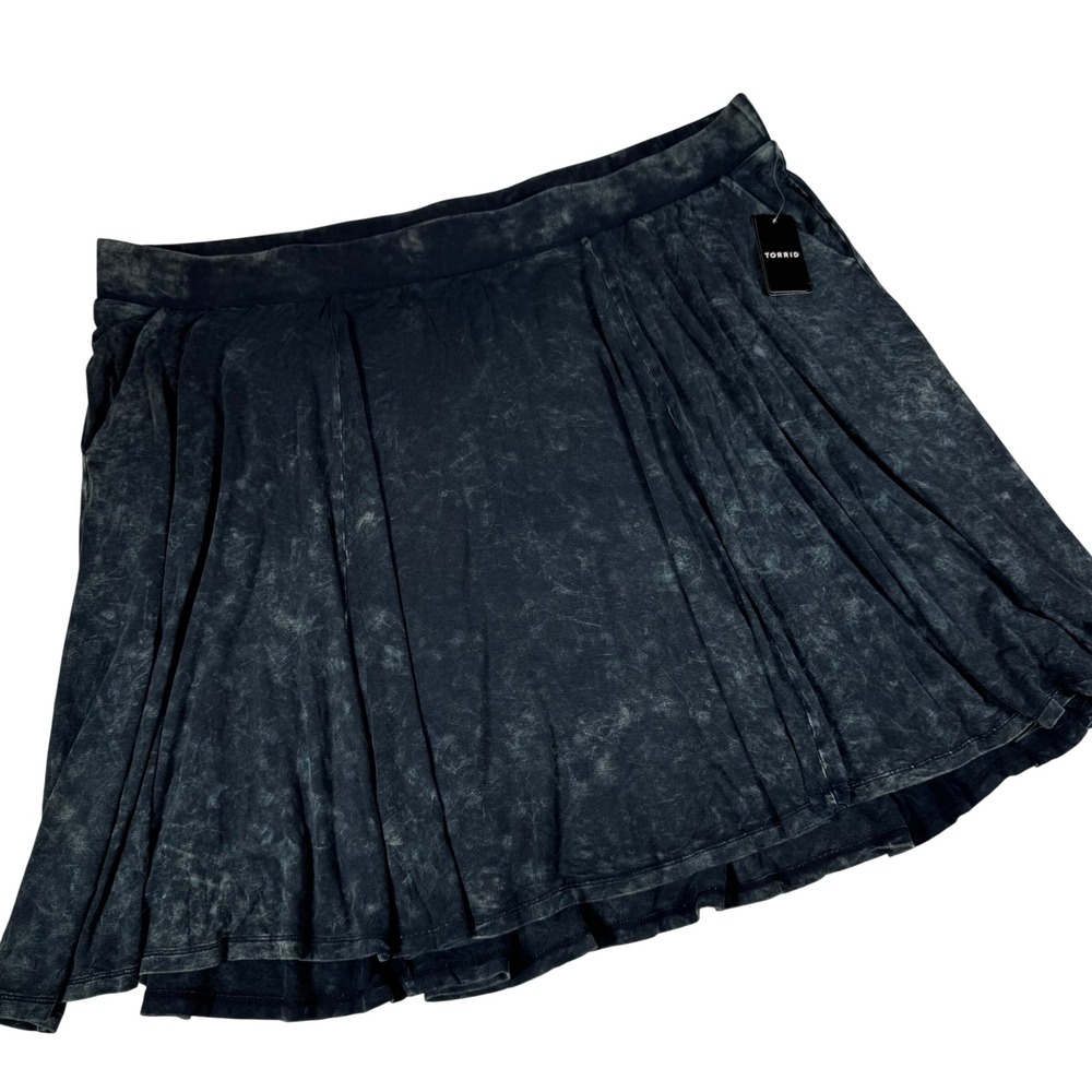 Torrid Super Soft Circle Skirt 4X 26 Blue Washed Mineral Acid Wash Pockets 4 NEW